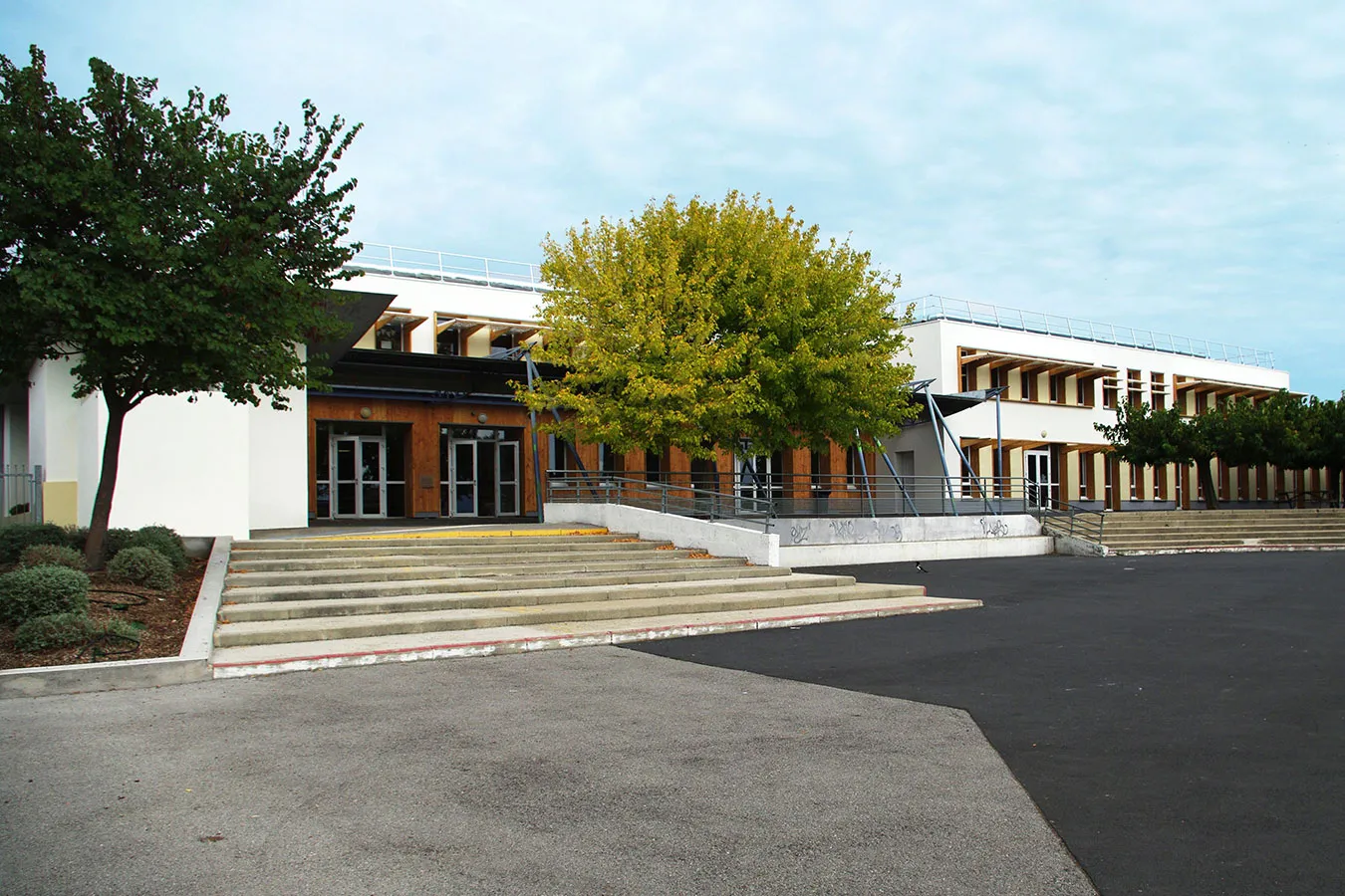 BÂTIBUZZ Ecole élémentaire Georges Rascol | Saint-Jean-de-Védas (34) - Logo