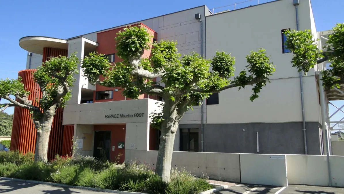 Foyer socio-culturel Espace Maurice Fost | Vénéjan (30) - Logo