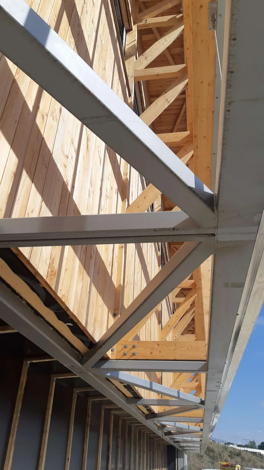 La façade pariétodynamique en porte-à-faux