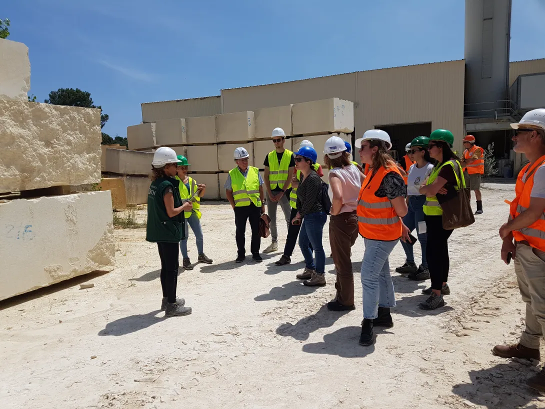 Carrière Proroch : chaque gisement est caractérisé à partir d’une série d’essais (résistance à la compression, traction, gélivité, aptitude à la découpe, etc.)