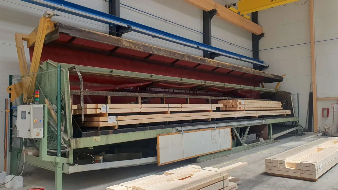 Maliges Construction Bois - Le bac de traitement des bois par aspersion