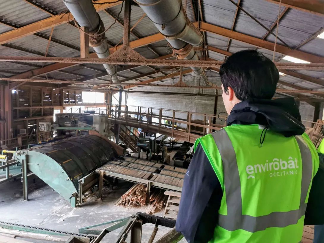 Scierie Granié - Une passerelle permet d'observer l'ensemble du process de transformation