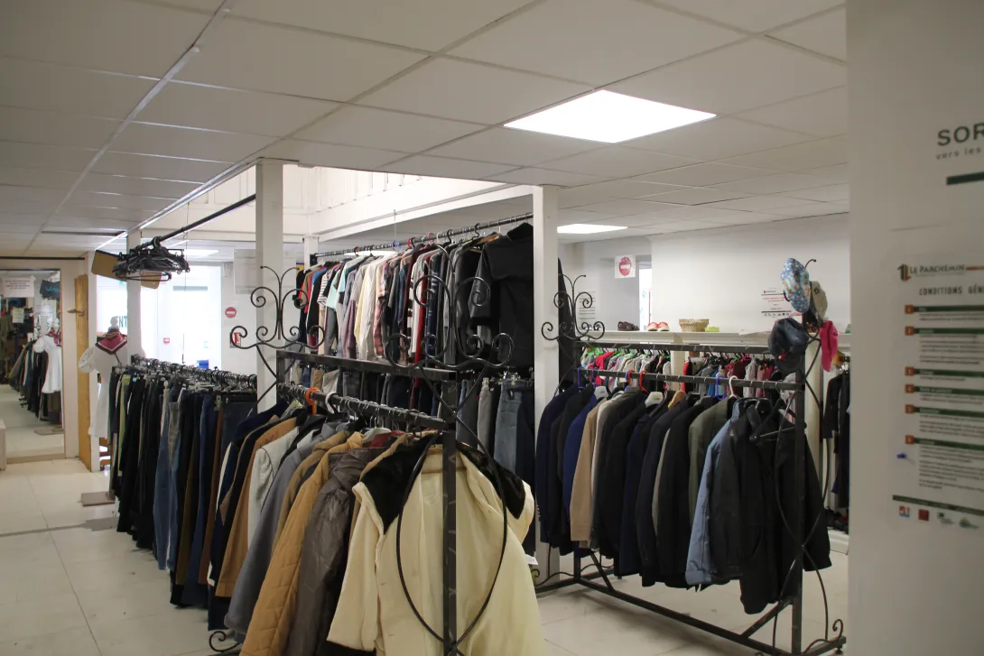 Visite Le Parchemin à Limoux (11) - le magasin de la ressourcerie