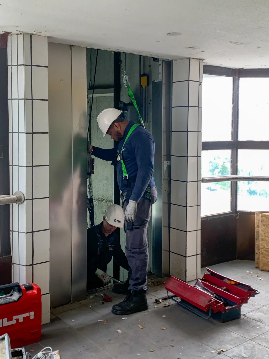 La dépose à l'étage 5