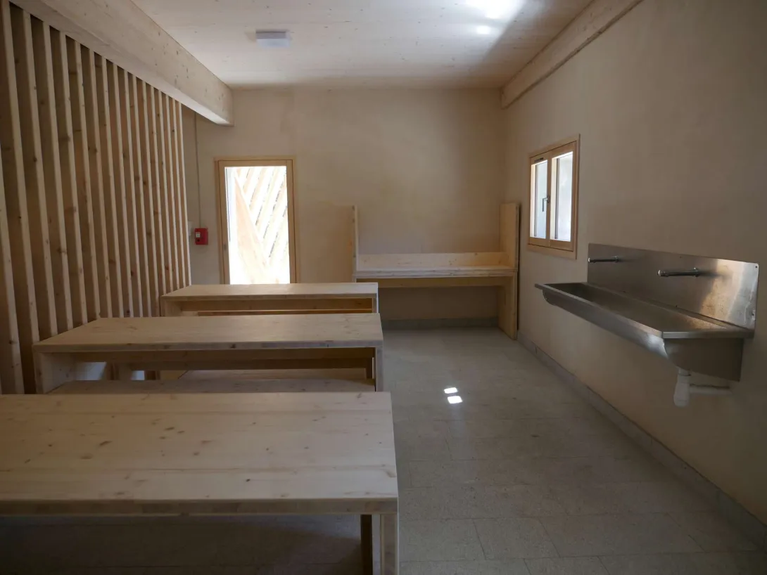 Salle commune pour le refuge d'hiver