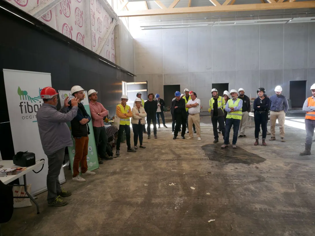 Le sol du plateau sportif sera en parquet