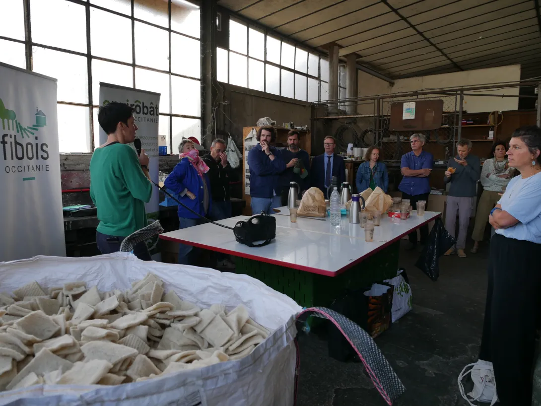 Introduction de la visite par Pauline Lefort, Cheffe de projet Qualité Construction et Filières Matériaux à Envirobat Occitanie