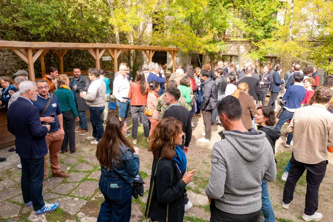 Echanges autour du buffet déjeunatoire
