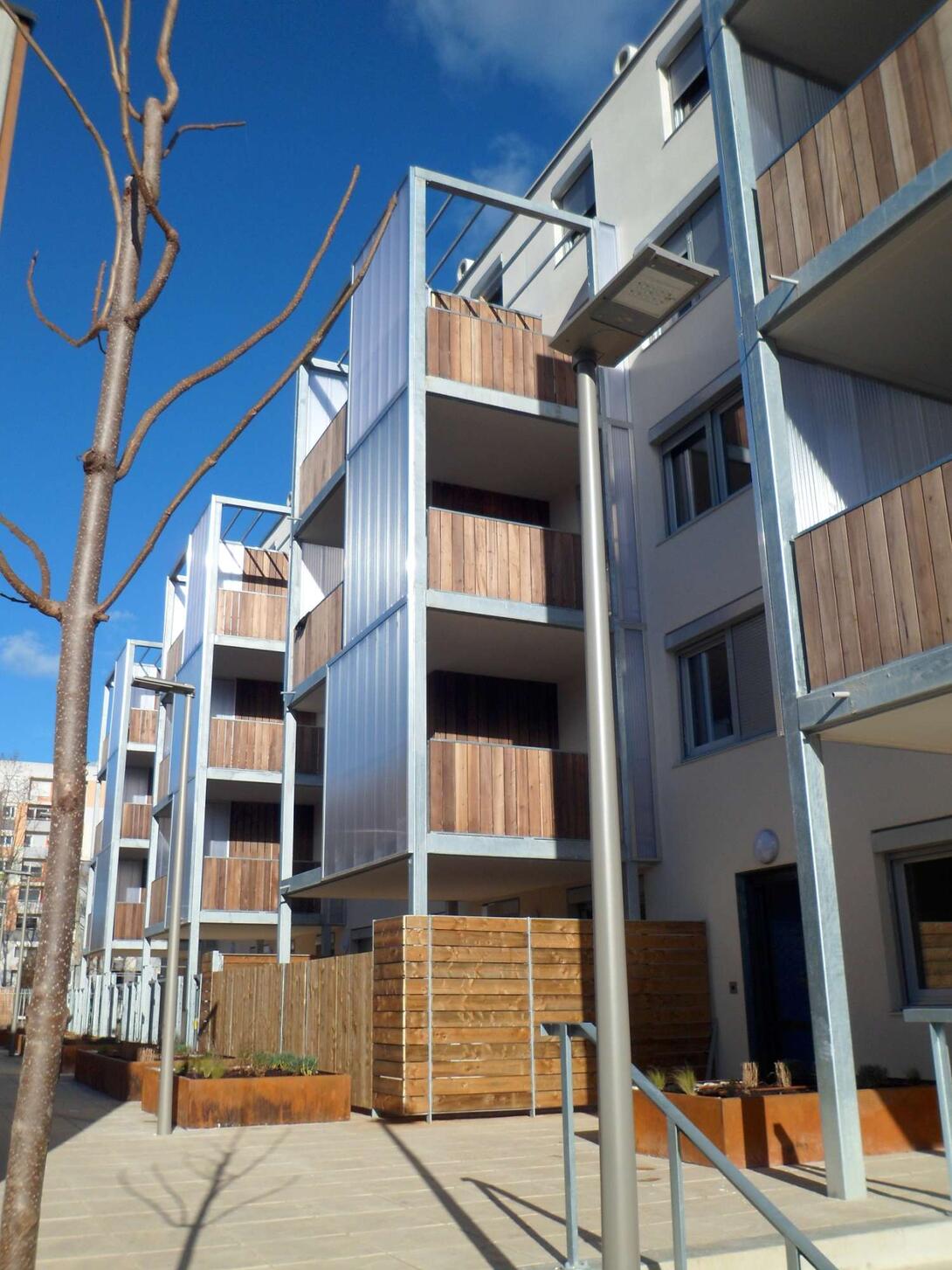 23. Façade du collectif côté cœur d'îlot